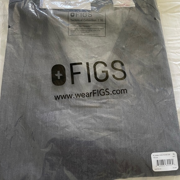 Figs unopened charcoal grey scrub 3in1 pocket with tag on - Picture 2 of 3